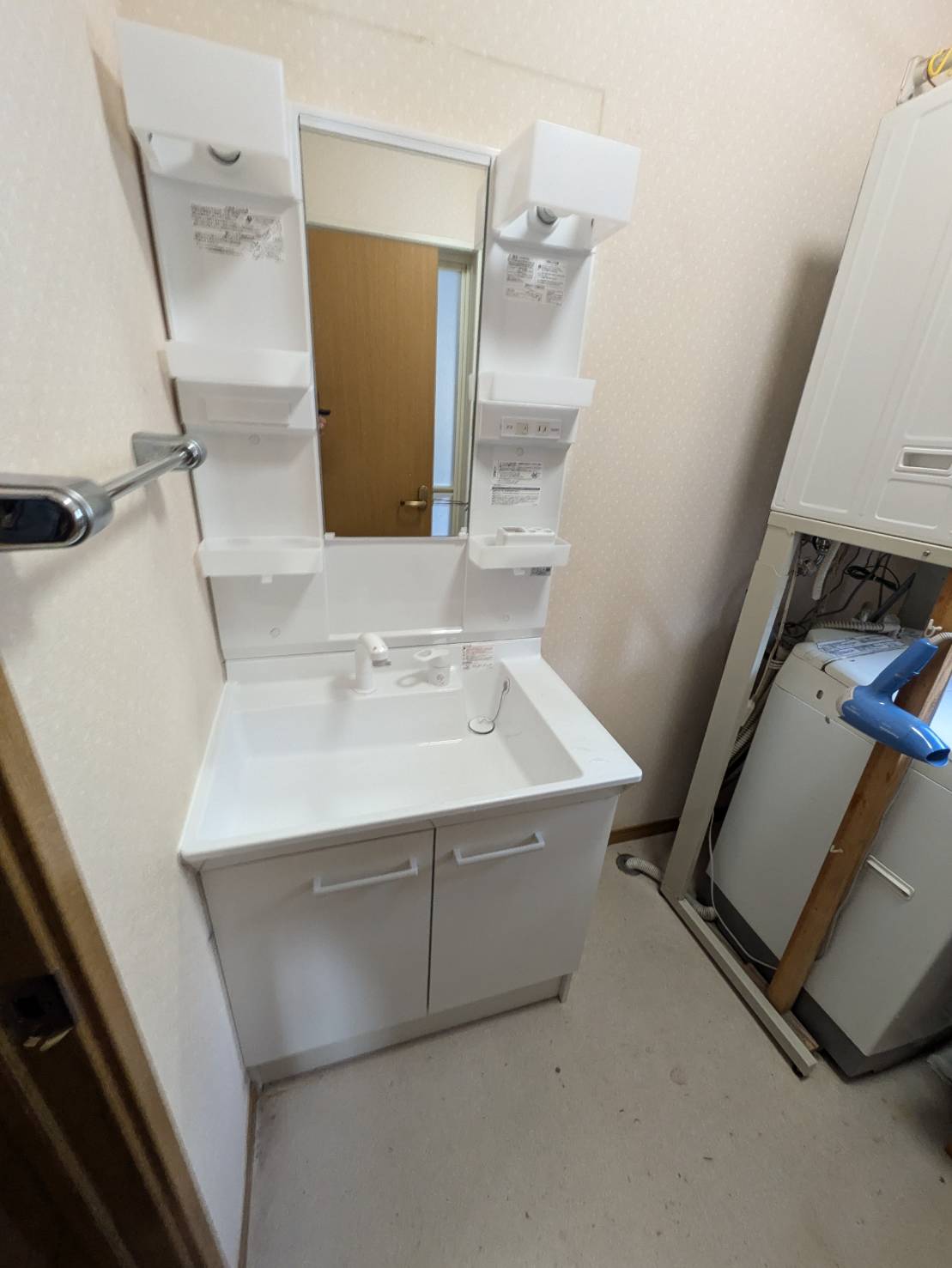 山口県周南市　戸建て住宅の洗面台交換